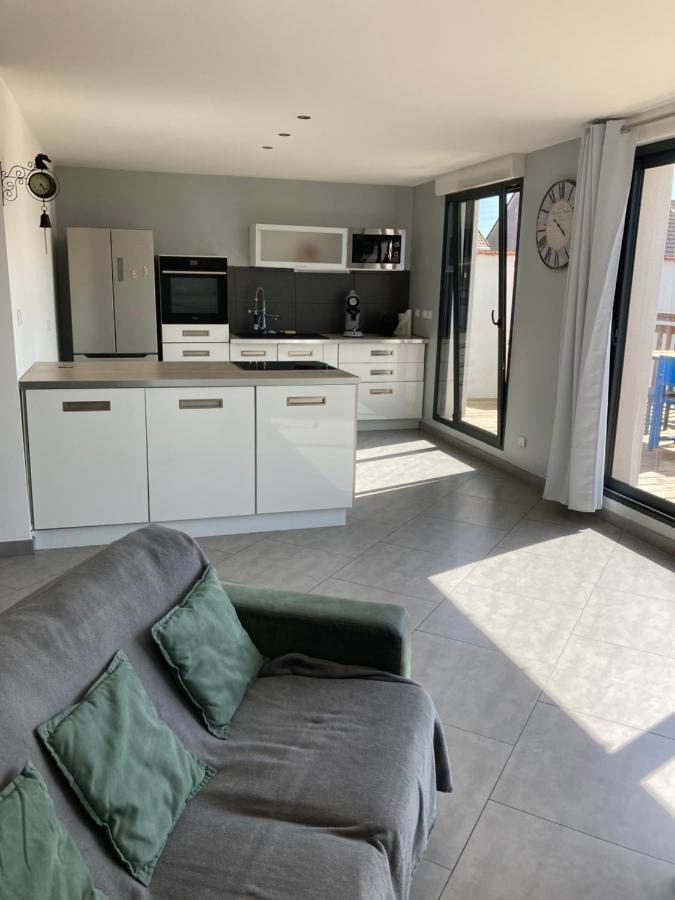 Appartement Meuble Calais Exteriör bild