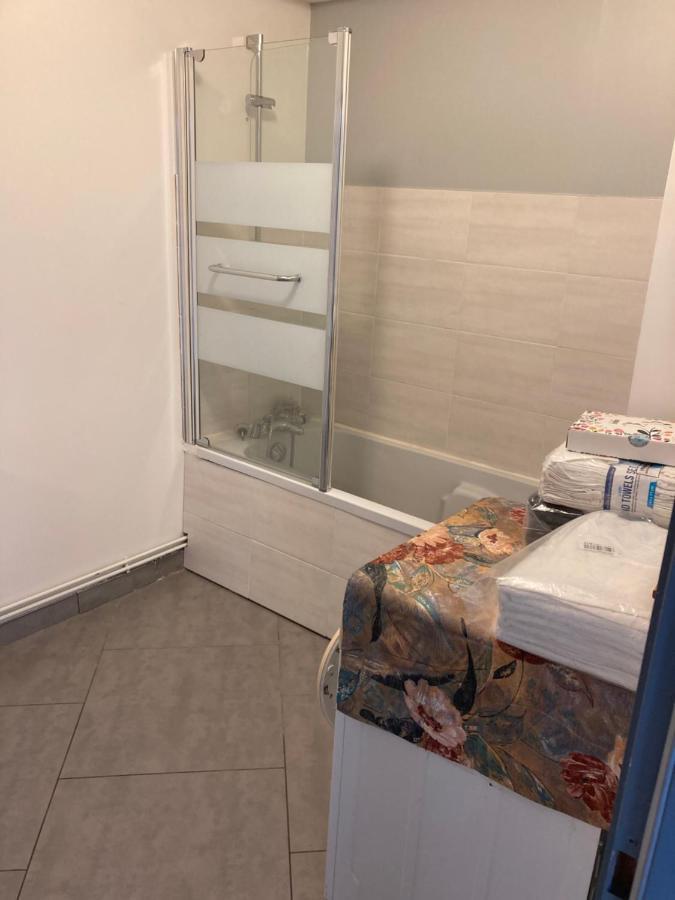 Appartement Meuble Calais Exteriör bild